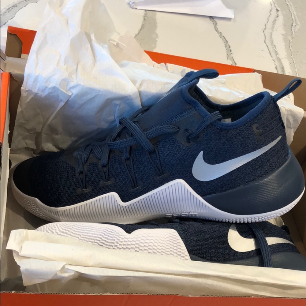 Nike hypershift size 10 *Brand New*